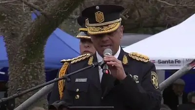 El jefe de la Policía de Santa Fe prometió "mano dura con los cacos y los harrys" El jefe de la Policía de Santa Fe prometió "mano dura con los cacos y los harrys"