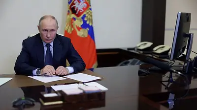 Putin acusa a Occidente de perseguir a los periodistas rusos Putin acusa a Occidente de perseguir a los periodistas rusos