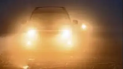 Por qué están prohibidas las luces altas en autos y motos en Argentina. Cuáles son los lugares en donde no se pueden usar y las multas Por qué están prohibidas las luces altas en autos y motos en Argentina. Cuáles son los lugares en donde no se pueden usar y las multas
