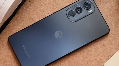 Motorola. Motorola.