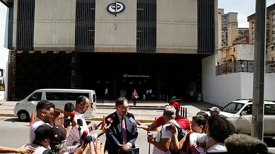 Abogado de líder opositor venezolano Edmundo González dice Fiscalía no recibió documento Abogado de líder opositor venezolano Edmundo González dice Fiscalía no recibió documento