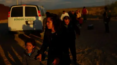 Funcionarios de Biden sopesan endurecer la prohibición de asilo en la frontera con México Funcionarios de Biden sopesan endurecer la prohibición de asilo en la frontera con México