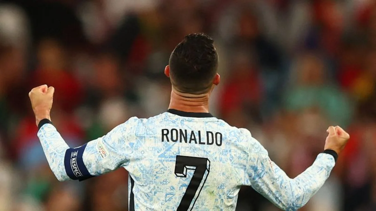 Ronaldo convierte el gol 900 de su carrera en triunfo de Portugal 2-1 sobre Croacia