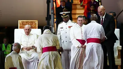 El papa Francisco llega a Papúa Nueva Guinea, segunda escala en su viaje de 12 días El papa Francisco llega a Papúa Nueva Guinea, segunda escala en su viaje de 12 días