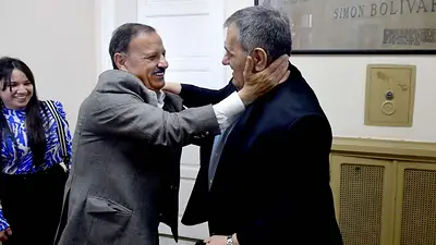 Quintela reúne apoyo nacional: viajó a Entre Ríos y se reunió con importantes dirigentes dentro del peronismo Quintela reúne apoyo nacional: viajó a Entre Ríos y se reunió con importantes dirigentes dentro del peronismo