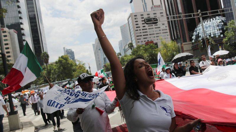 Oposición mexicana espera bloquear polémica reforma judicial en el Senado