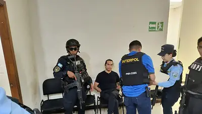 Mueren en accidente de helicóptero el director de la policía de El Salvador y un acusado de desfalco Mueren en accidente de helicóptero el director de la policía de El Salvador y un acusado de desfalco