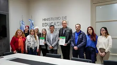 Educación y Ambiente lanzaron un concurso para estudiantes de secundario Educación y Ambiente lanzaron un concurso para estudiantes de secundario