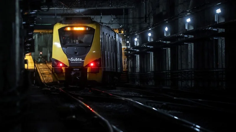 Qué pasó con la línea H y cuál es el mito urbano que gira en torno a esta línea de subtes. Cuál es el nuevo videojuego basado en la línea H.