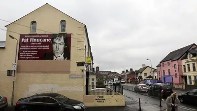 Reino Unido ordena investigar el asesinato en 1989 de un abogado de derechos humanos norirlandés Reino Unido ordena investigar el asesinato en 1989 de un abogado de derechos humanos norirlandés