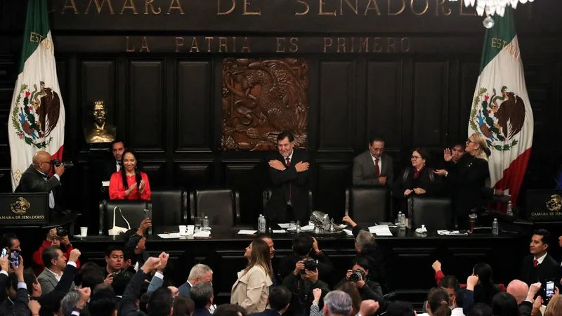 AMLO y Sheinbaum festejan: el Senado de México convirtió en ley la reforma judicial que permitirá elegir a los jueces por voto popular