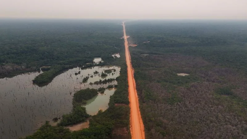 Lula apuesta por una autopista amazónica que podría causar deforestación