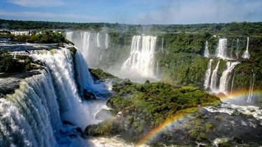 Viajes de cercanía y pocos gastos: la opción del millón de argentinos que se fue el fin de semana largo en medio de la crisis económica