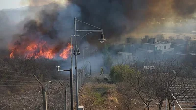 Incendios en Córdoba: bomberos responsabilizan al Ejército por "negligencia en las prácticas" en La Calera Incendios en Córdoba: bomberos responsabilizan al Ejército por "negligencia en las prácticas" en La Calera