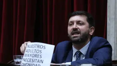 Diputado Juliano: "Este Gobierno hace un ajuste sin sentido, baja los números por bajarlos"