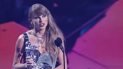Taylor Swift gana siete premios VMA e iguala a Beyoncé en la cantidad de galardones Taylor Swift gana siete premios VMA e iguala a Beyoncé en la cantidad de galardones