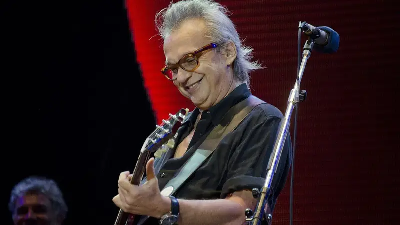 David Lebón.