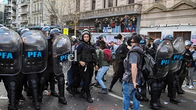 Ordenan medidas en la causa contra Bullrich tras la represión donde gasearon a una nena de 10 años Ordenan medidas en la causa contra Bullrich tras la represión donde gasearon a una nena de 10 años