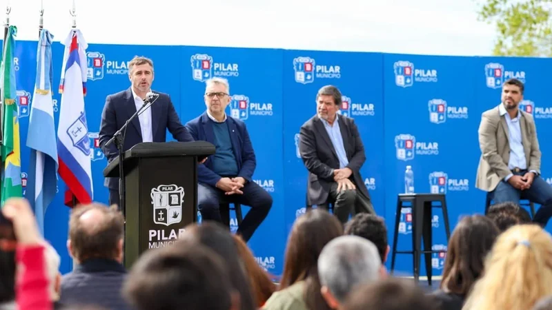 Federico Achával anunció la construcción de ocho nuevas escuelas en Pilar