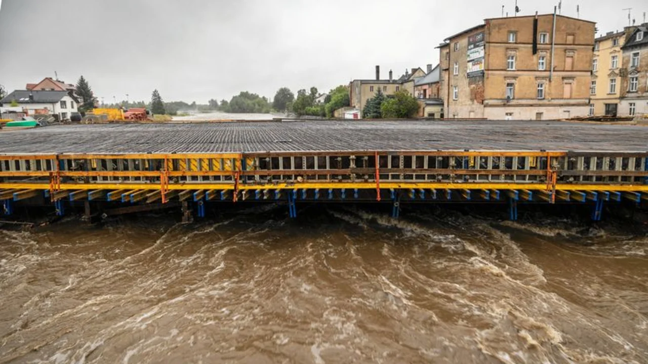 Inundaciones dejan al menos cuatro muertos en Rumania por lluvias que azotan a Europa central