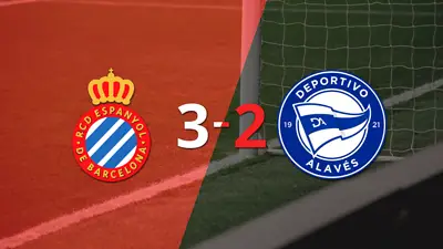 Javi Puado anota hat-trick en el triunfo 3-2 de Espanyol ante Alavés Javi Puado anota hat-trick en el triunfo 3-2 de Espanyol ante Alavés