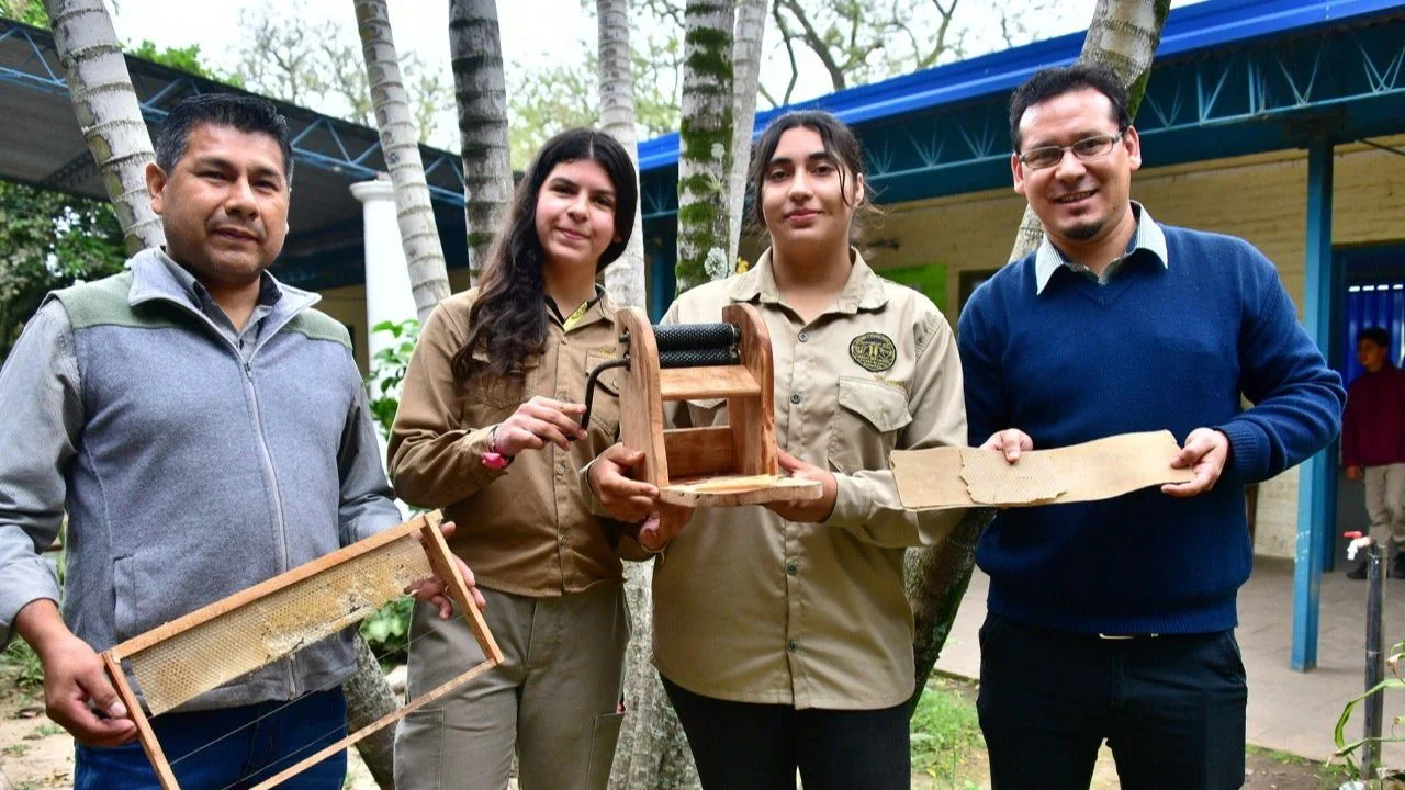 Imagen de los representantes riojanos de la  Feria de Ciencias, Arte, Educación y Tecnología