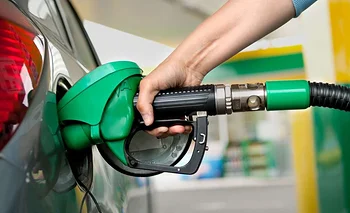 El petróleo toca su máximo en cinco meses y presiona a los precios de la nafta | Petróleo