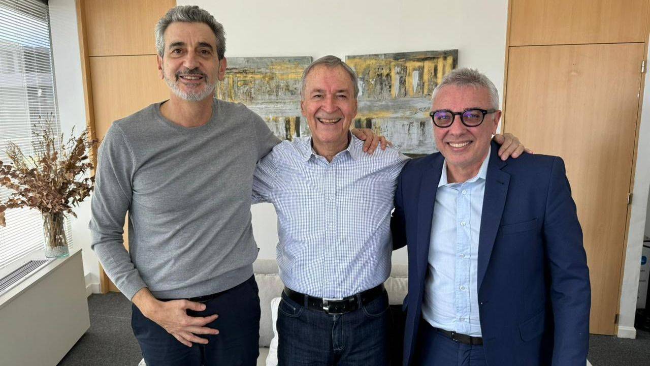 El peronismo "dialoguista" se aleja de Milei y busca un lugar para 2025