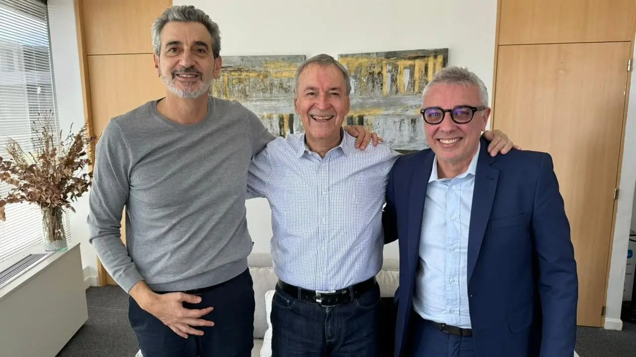 El peronismo "dialoguista" se aleja de Milei y busca un lugar para 2025