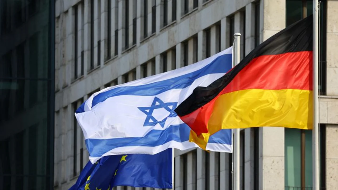 Alemania deja de aprobar la exportación de armas de guerra a Israel: fuente