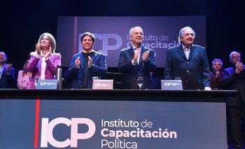 De qué se trata el curso de Formación Política que inauguró Kicillof en La Plata | Pba