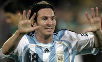 Un árbitro confesó que no expulsó a Messi por una camiseta en plena Copa América | Selección argentina