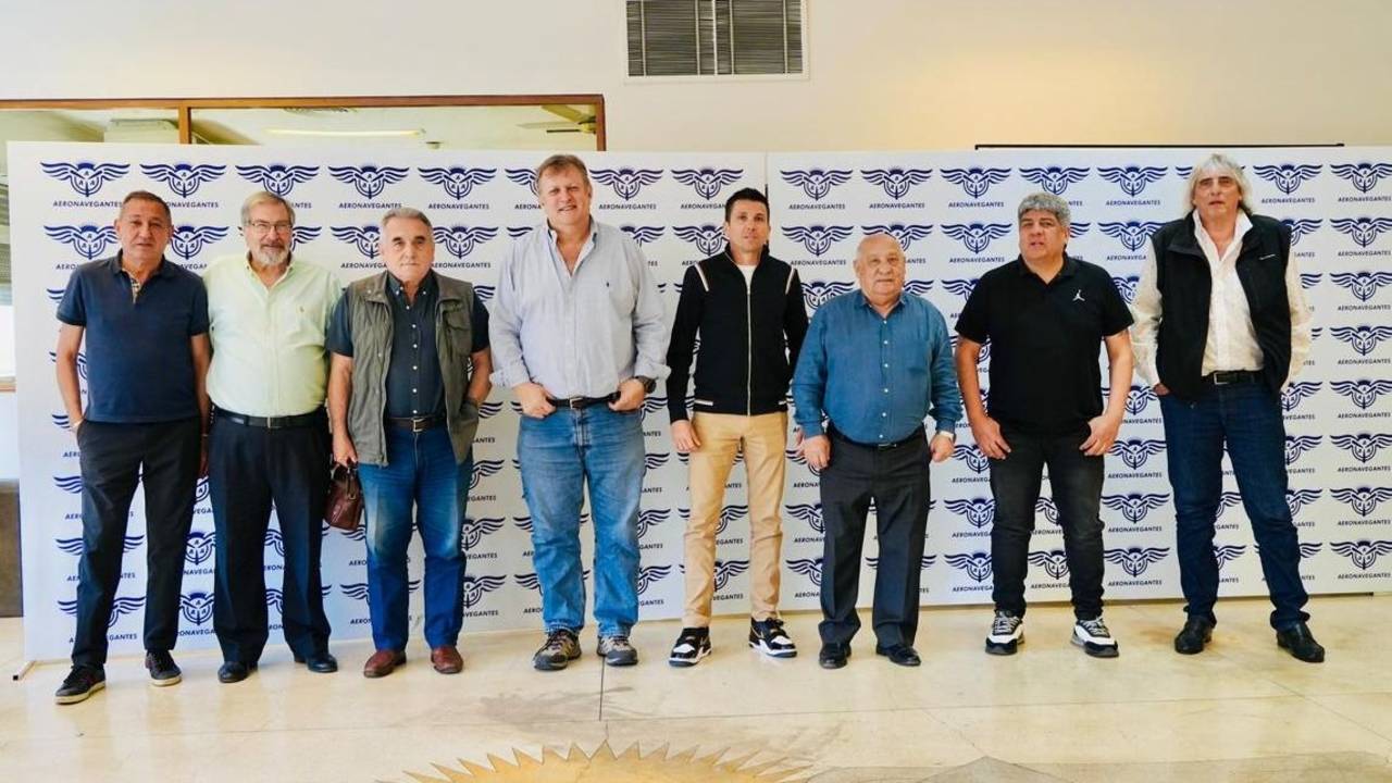 Los gremios del transporte se unieron contra la presión del Gobierno y hablaron de paro