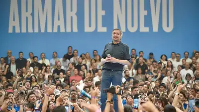 Con canción de La Cámpora contra Kicillof, Máximo Kirchner apuntó contra el gobernador y mencionó poco a Milei Con canción de La Cámpora contra Kicillof, Máximo Kirchner apuntó contra el gobernador y mencionó poco a Milei