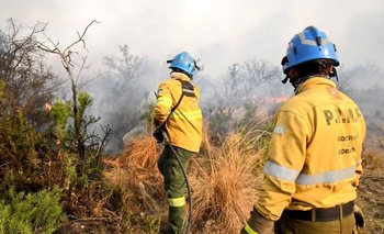 Tras visita de Llaryora, sigue la preocupación por el fuego: 16 casas quemadas y 2 heridos | Incendios