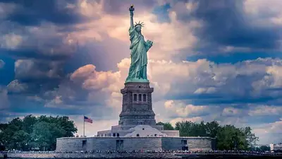 La Estatua de Libertad de Nueva York La Estatua de Libertad de Nueva York