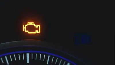 Luz amarilla auto. Luz amarilla auto.