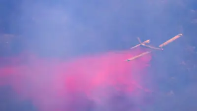 Aviones de combate israelíes vuelven a atacar Líbano mientras Hezbolá apunta al centro de Israel Aviones de combate israelíes vuelven a atacar Líbano mientras Hezbolá apunta al centro de Israel