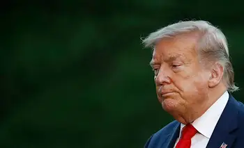Petróleo a US$ 100: Trump llega a elecciones con récord en precios de combustible | Petróleo