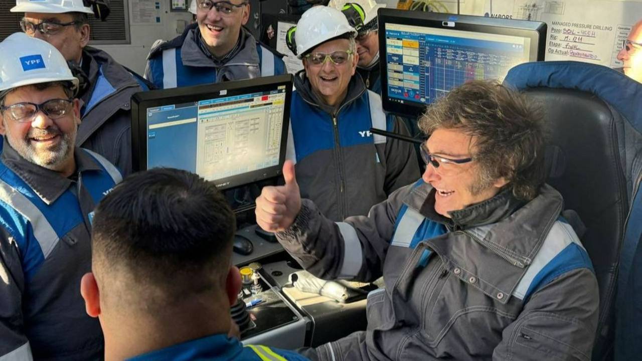 La increíble historia de cómo Petronas dejó a Milei en el ridículo