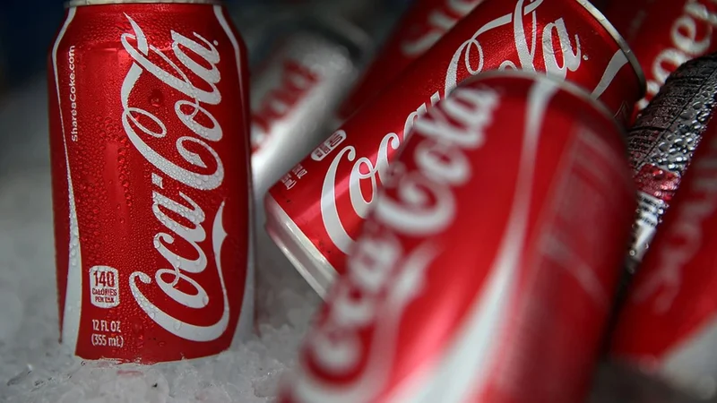 lata, coca cola, lata de coca cola