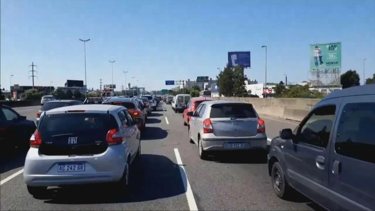 Transporte hoy 25 de noviembre: cómo están los trenes, colectivos y el tránsito en el AMBA, minuto a minuto
