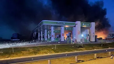 Explosión de una gasolinera en Rusia deja al menos 13 muertos Explosión de una gasolinera en Rusia deja al menos 13 muertos