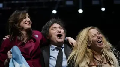 El biógrafo de Milei se sumó a la interna libertaria: "Se soluciona en el psicólogo" El biógrafo de Milei se sumó a la interna libertaria: "Se soluciona en el psicólogo"