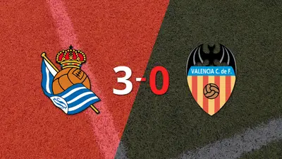Real Sociedad goleó 3-0 a Valencia con doblete de Orri Óskarsson Real Sociedad goleó 3-0 a Valencia con doblete de Orri Óskarsson