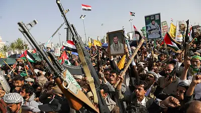 Israel lanza ataques contra objetivos de los hutíes en Yemen Israel lanza ataques contra objetivos de los hutíes en Yemen