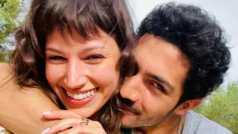  Cómo es la relación que tienen el Chino Darín y Úrsula Corberó.