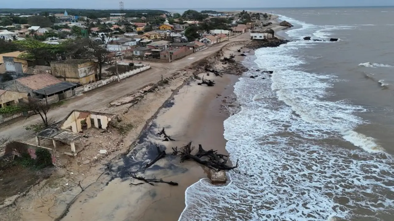 La costa de Brasil se erosiona más rápido que nunca a medida que avanza el Atlántico