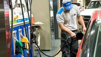 En 2024, la venta total de naftas y gasoil registró una caída del 8,9% En 2024, la venta total de naftas y gasoil registró una caída del 8,9%