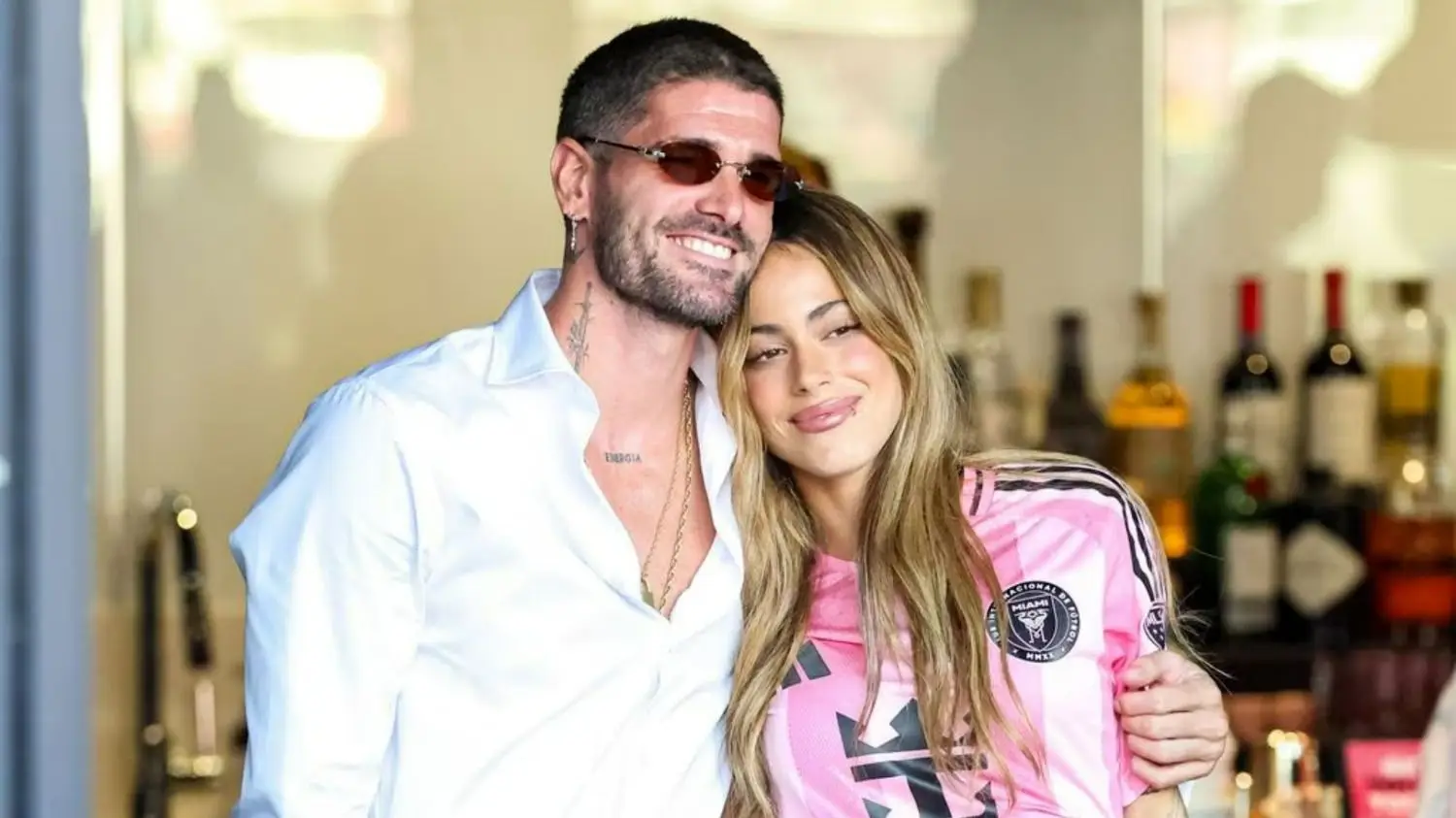 Rodrigo De Paul y Tini Stoessel.